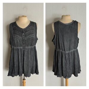 Torrid button down tank